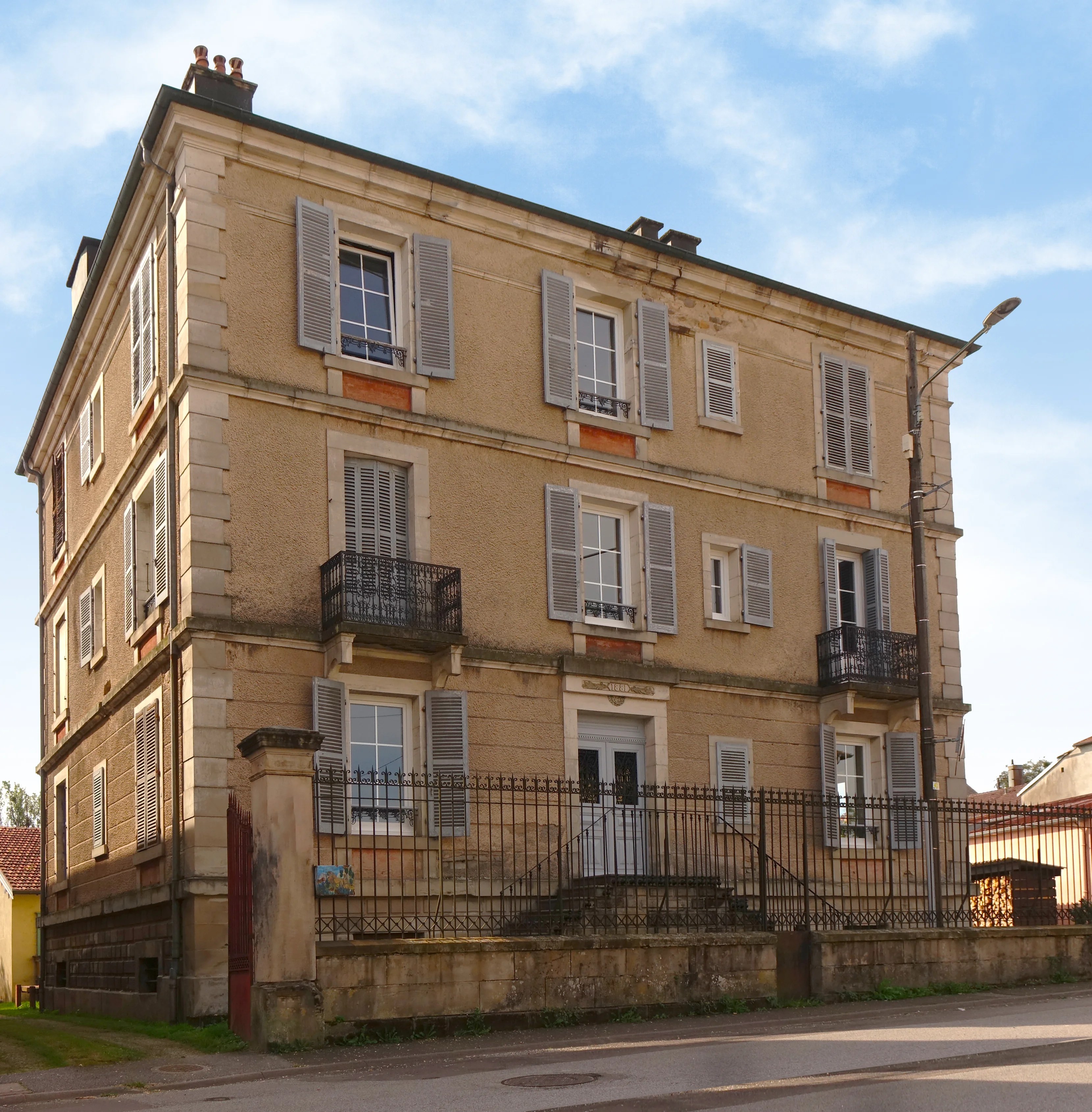 façade-la-distillerie-1881